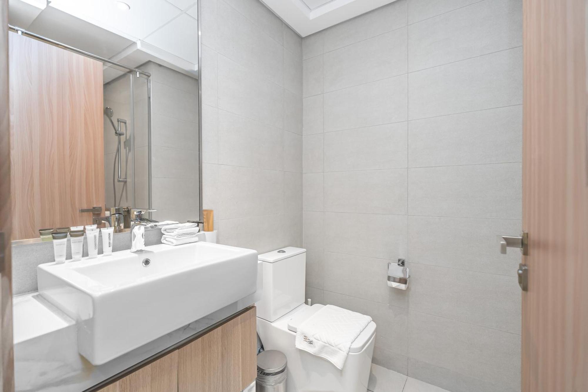 Escape24 Stylish Studio Azizi Riviera 8 Meydan One Dubai Buitenkant foto